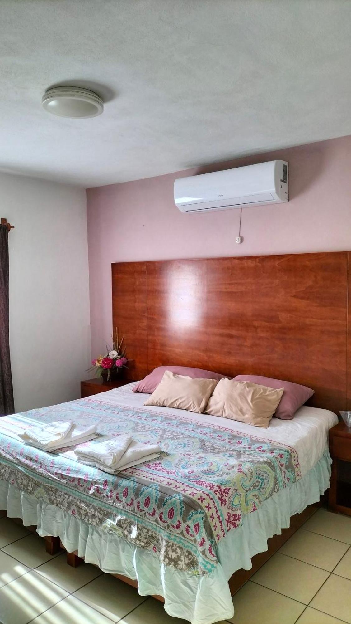 Hotel La Estancia Río Verde Kültér fotó